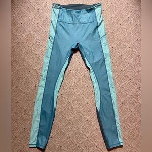 LIKE NEW women’s Fabletics leggings